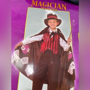 Magician Costume; Size Medium (8-10) by PMG Halloween